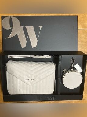 NWT 2 Piece Set Nine West Quilted Crossbody Bag and Coin Pouch - Cream